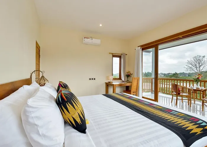 Three Bed In Holiday home *