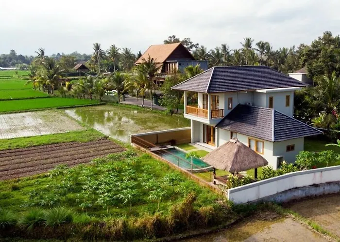 Three Bed In Ubud (Bali)